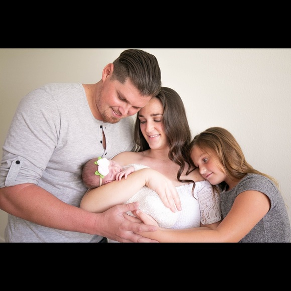 Meet your Posher, Amanda - Picture 3 of 3